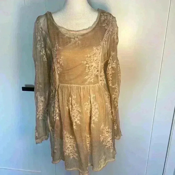Soft surroundings cream tunic with underlay and floral detail size XS small - Picture 1 of 11